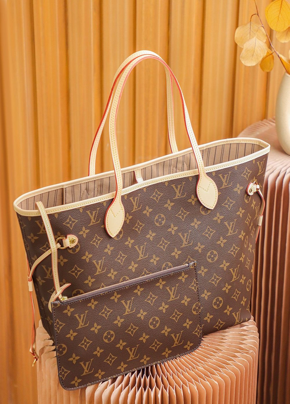 Louis Vuitton Neverfull MM Monogram Canvas Women's Handbags M40995