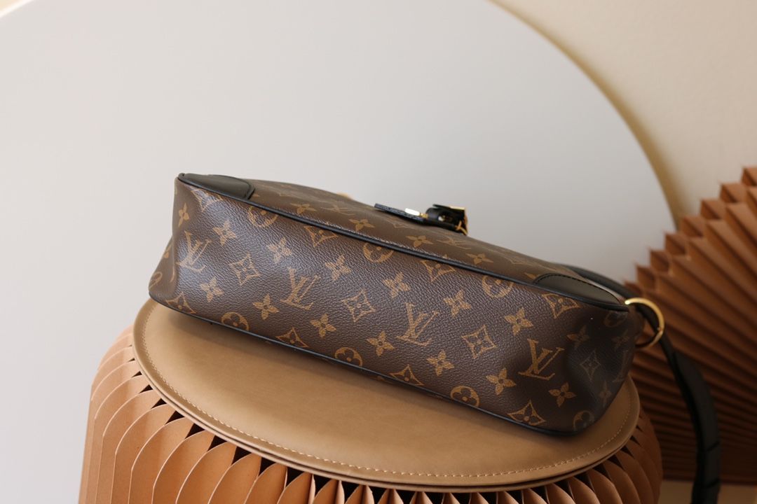 Louis Vuitton Odéon MM Monogram Canvas Women's Handbags M45352