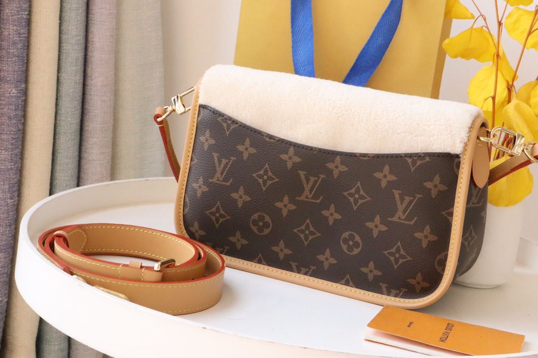 Louis Vuitton Diane Monogram Canvas Women's Handbags M46317