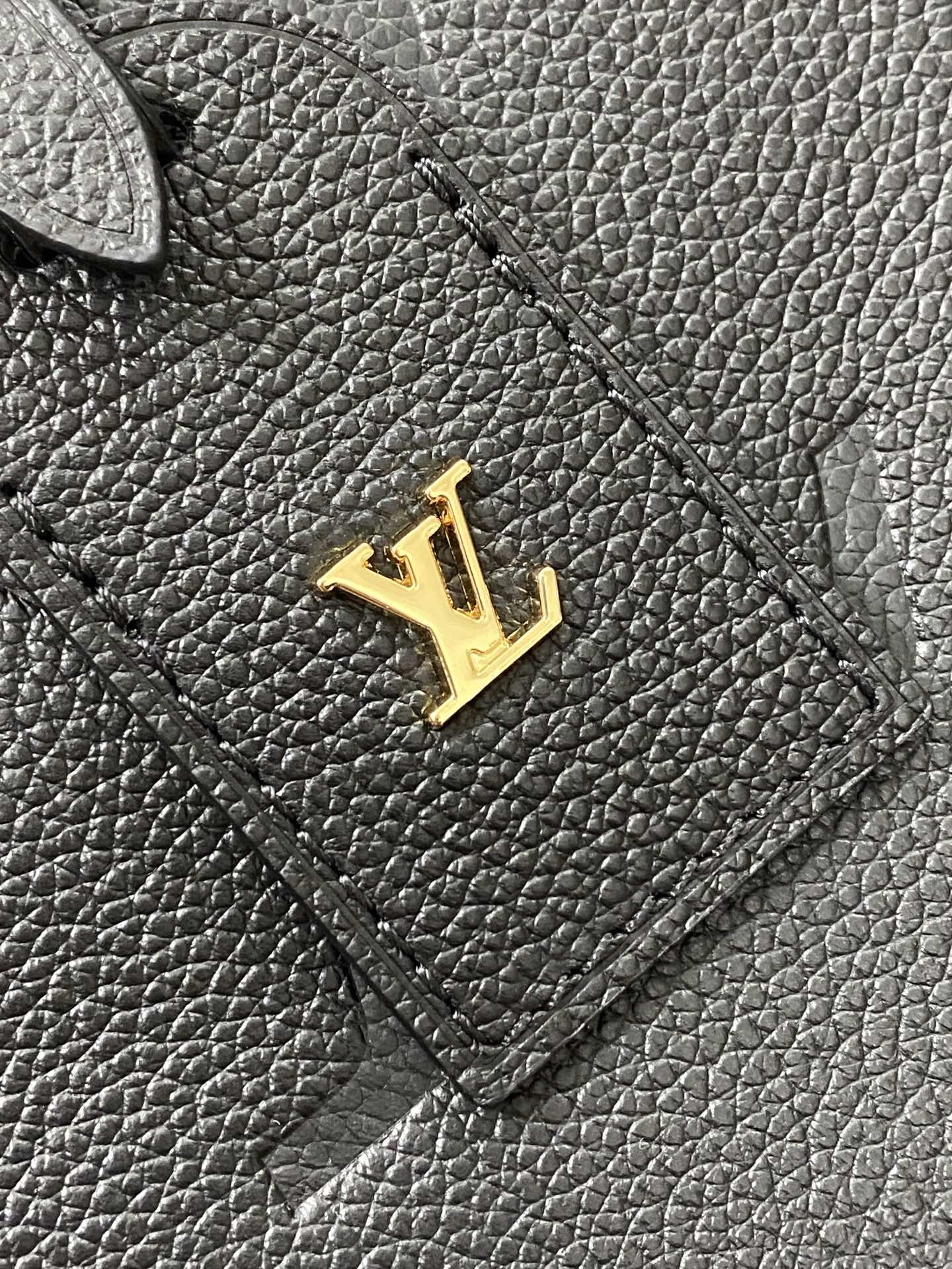 Louis Vuitton Trianon MM Monogram Empreinte Leather Women's Handbags M46487