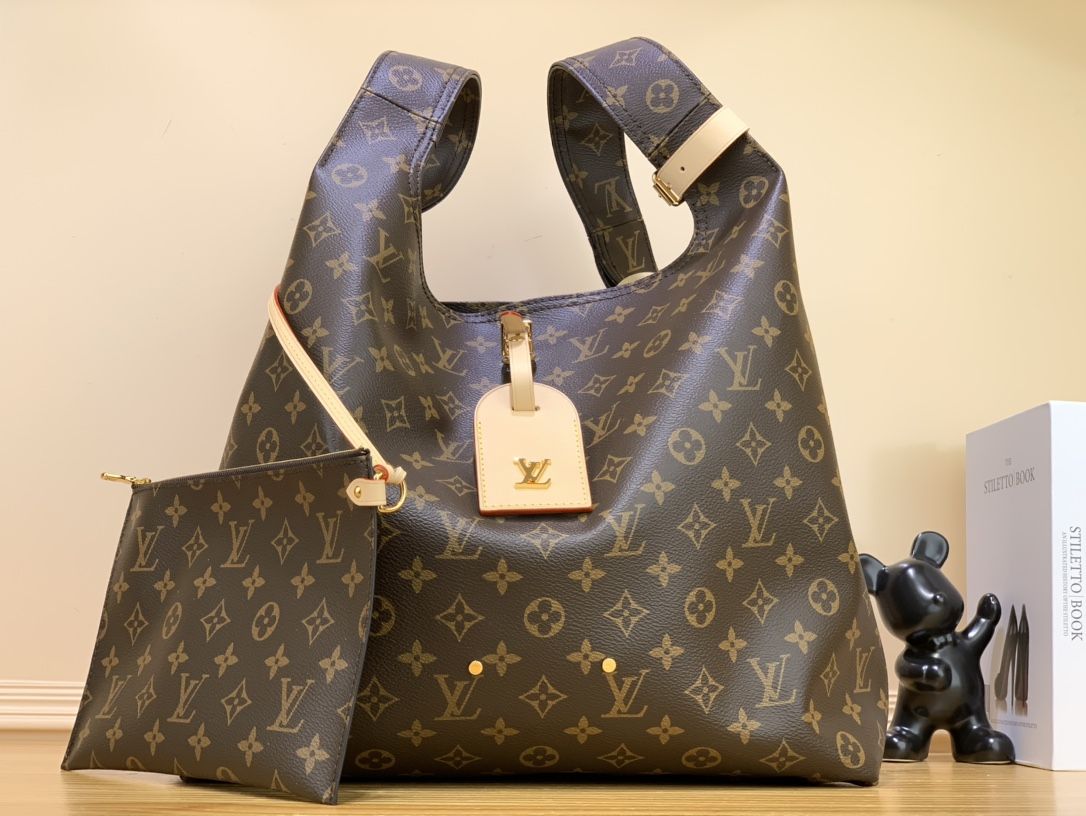 Louis Vuitton Atlantis GM Monogram Canvas Women's Handbags M46817