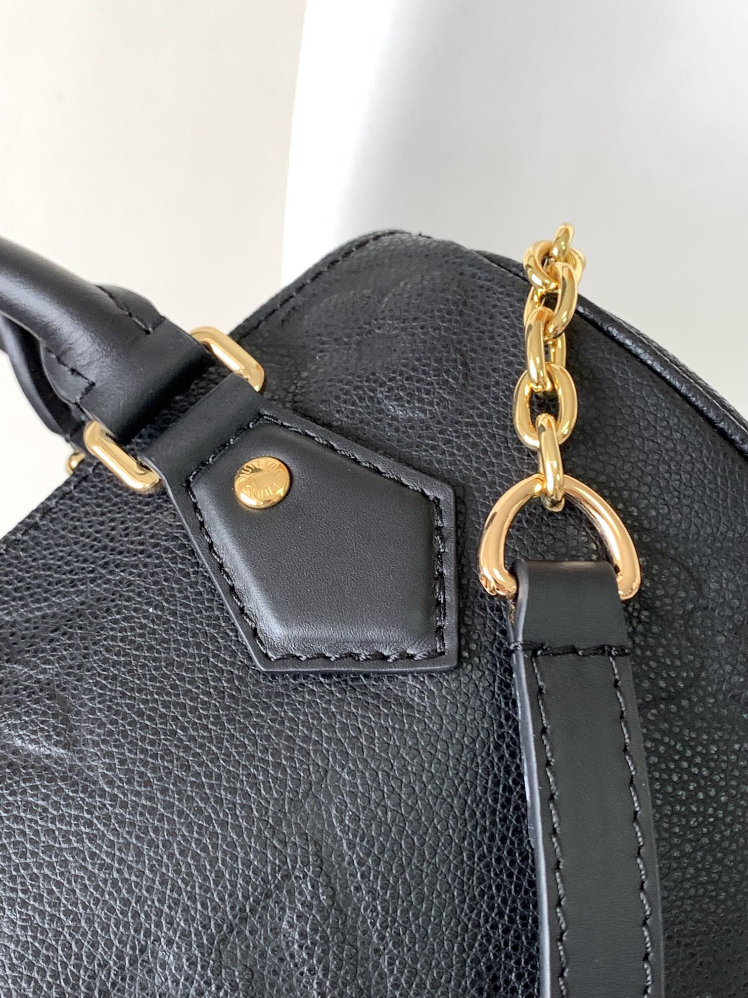 Louis Vuitton Speedy Bandoulière 20  Black Monogram Empreinte Leather Handbag