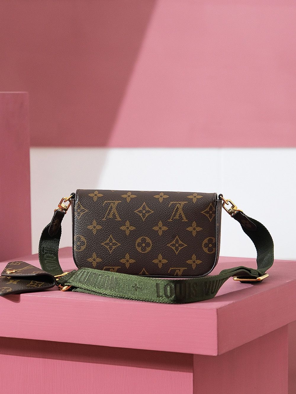 Louis Vuitton Félicie Strap M80091