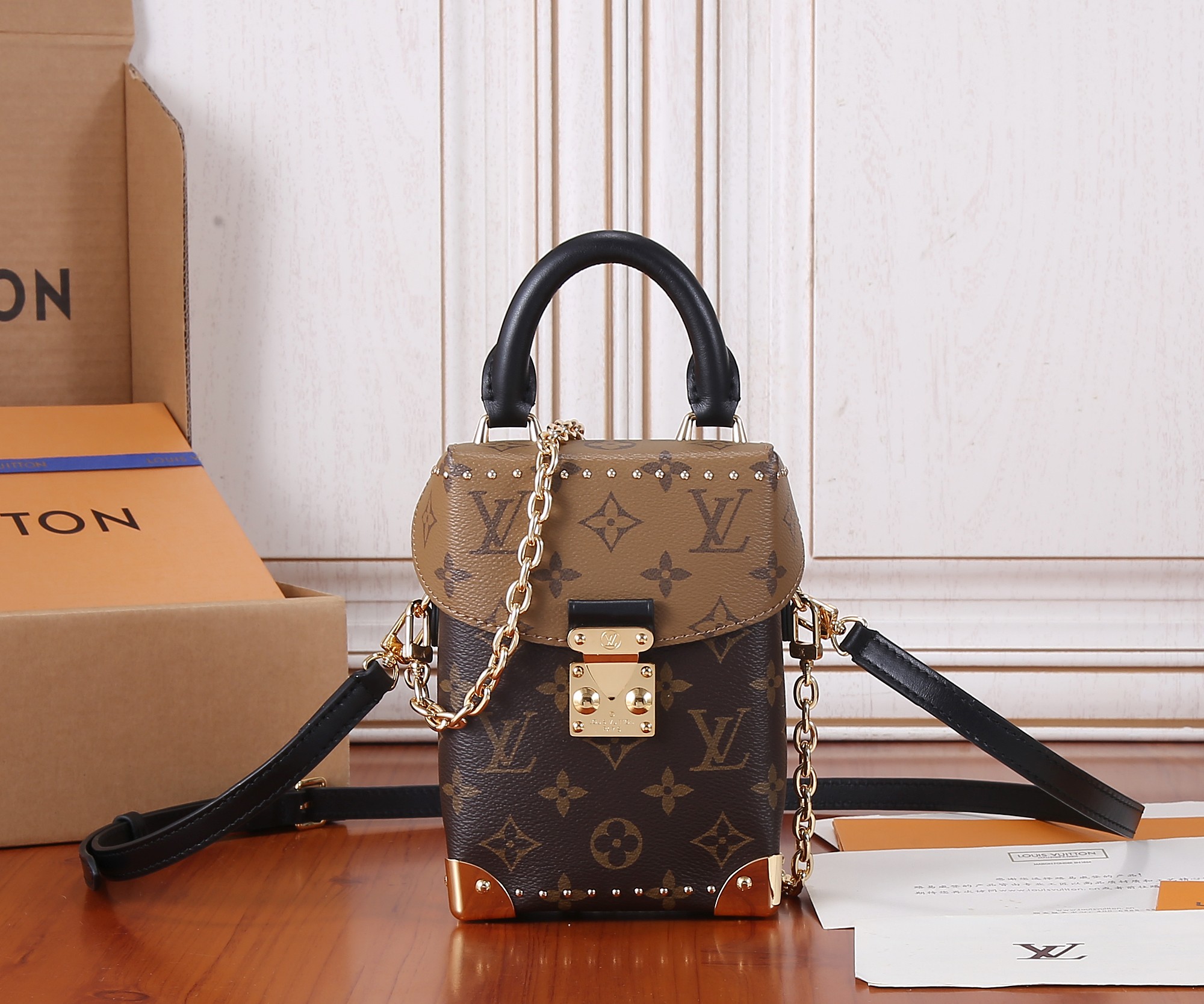 Louis Vuitton Camera Box Monogram Canvas Handbag