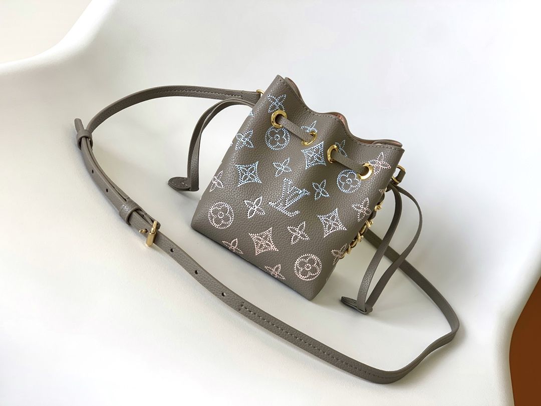 Louis Vuitton Pico Bella Mahina Leather Women's Handbags M82731