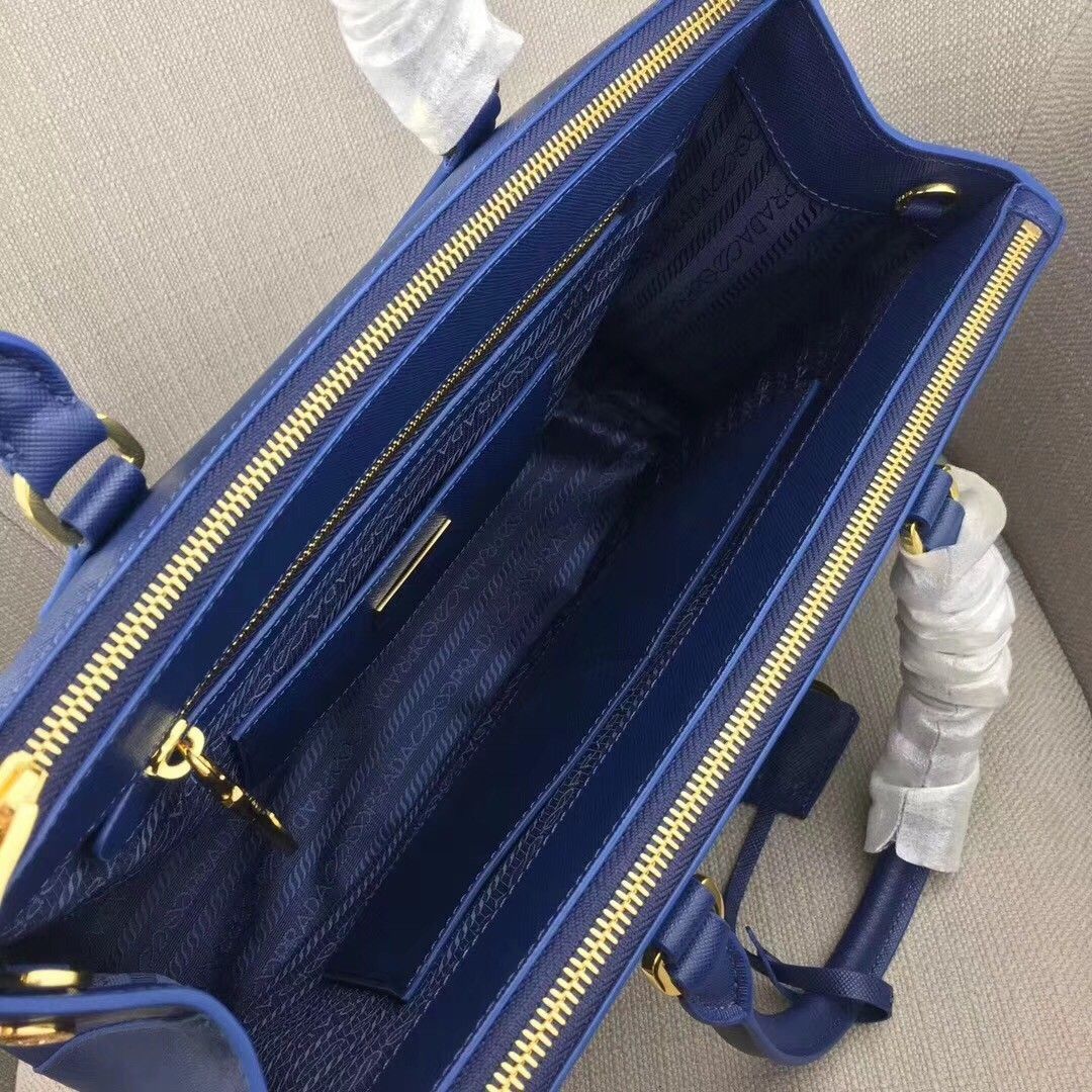 Prada Galleria Large Bag In Blue Saffiano Leather