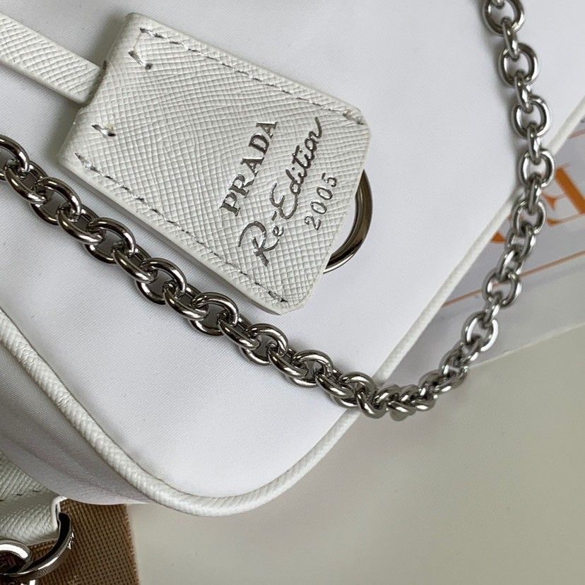 Prada Re-Edition 2005 Shoulder Bag In White Re-Nylon