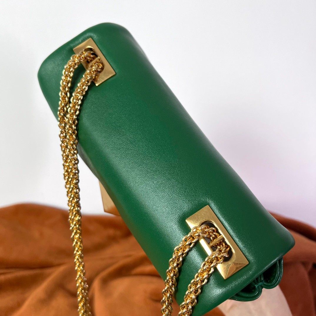 Valentino One Stud Chain Bag In Green Nappa Leather