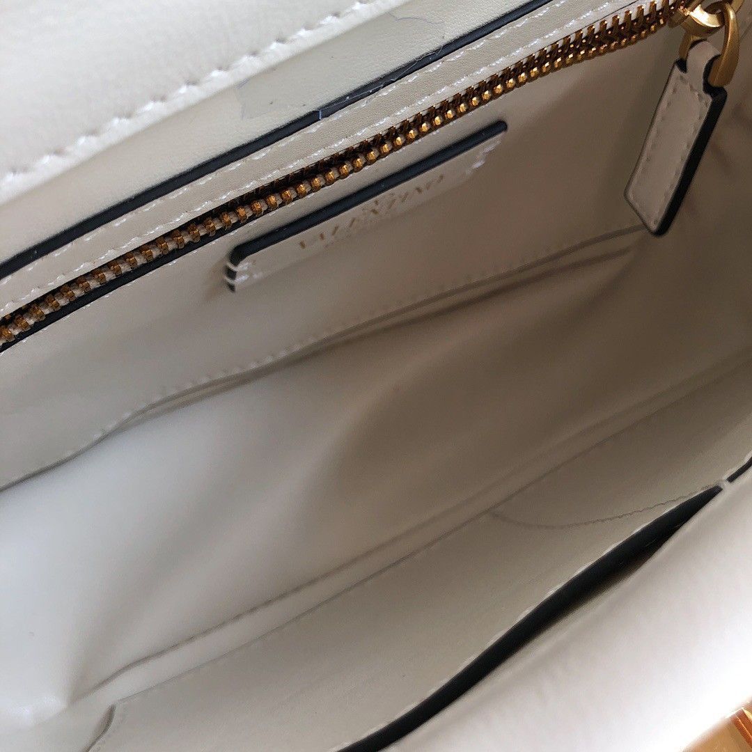 Valentino Roman Stud Medium Chain Bag In White Nappa Leather