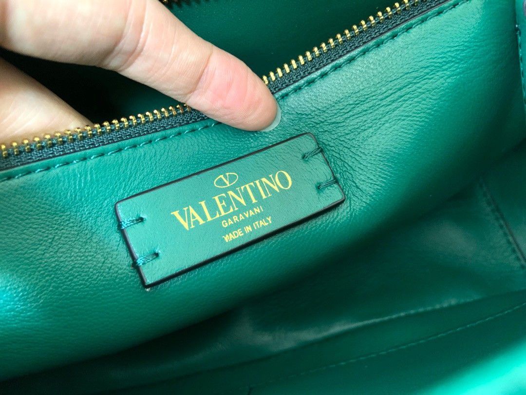 Valentino Roman Stud Large Chain Bag In Green Nappa Leather