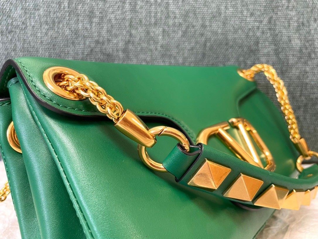 Valentino Stud Sign Shoulder Bag In Green Nappa Leather