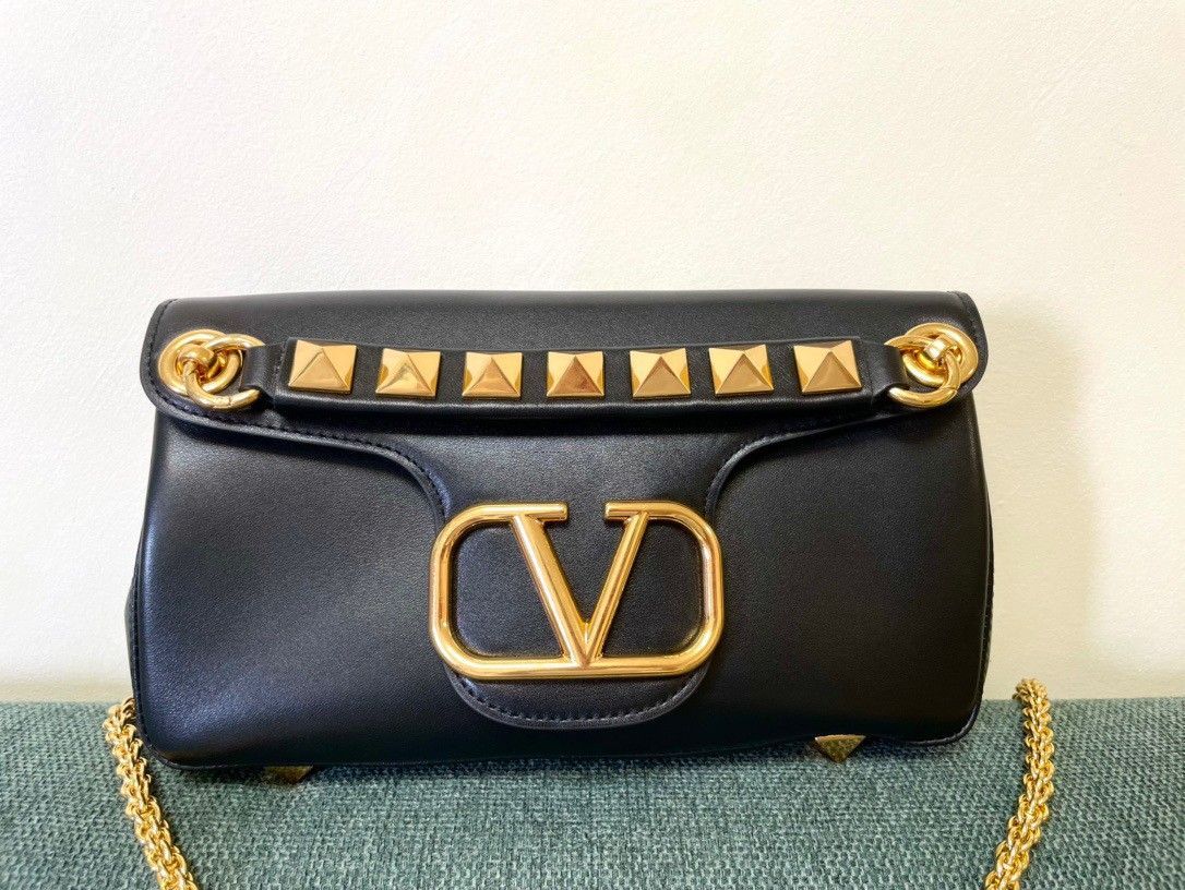 Valentino Stud Sign Shoulder Bag In Black Nappa Leather