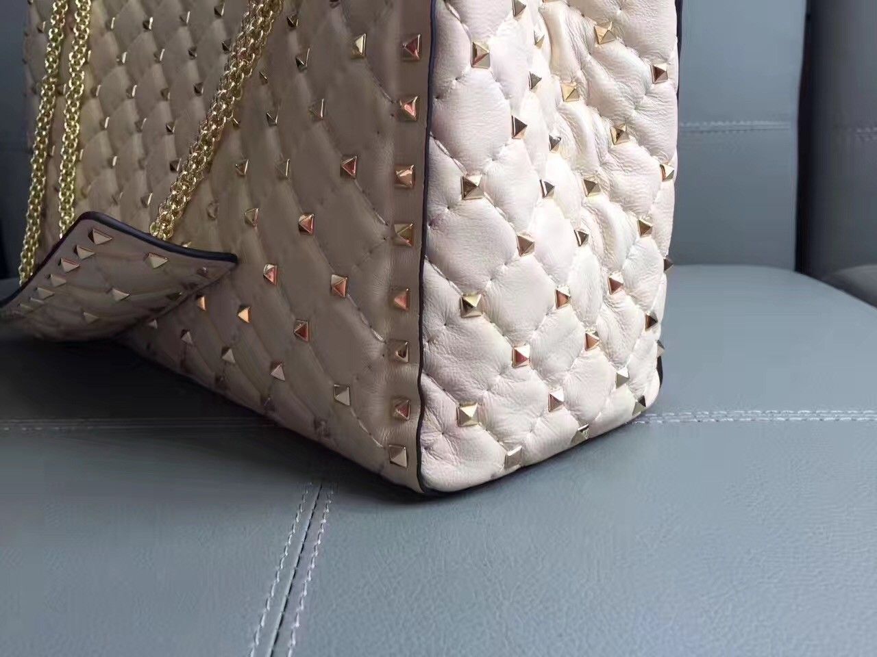 Valentino White Rockstud Spike Tote Bag