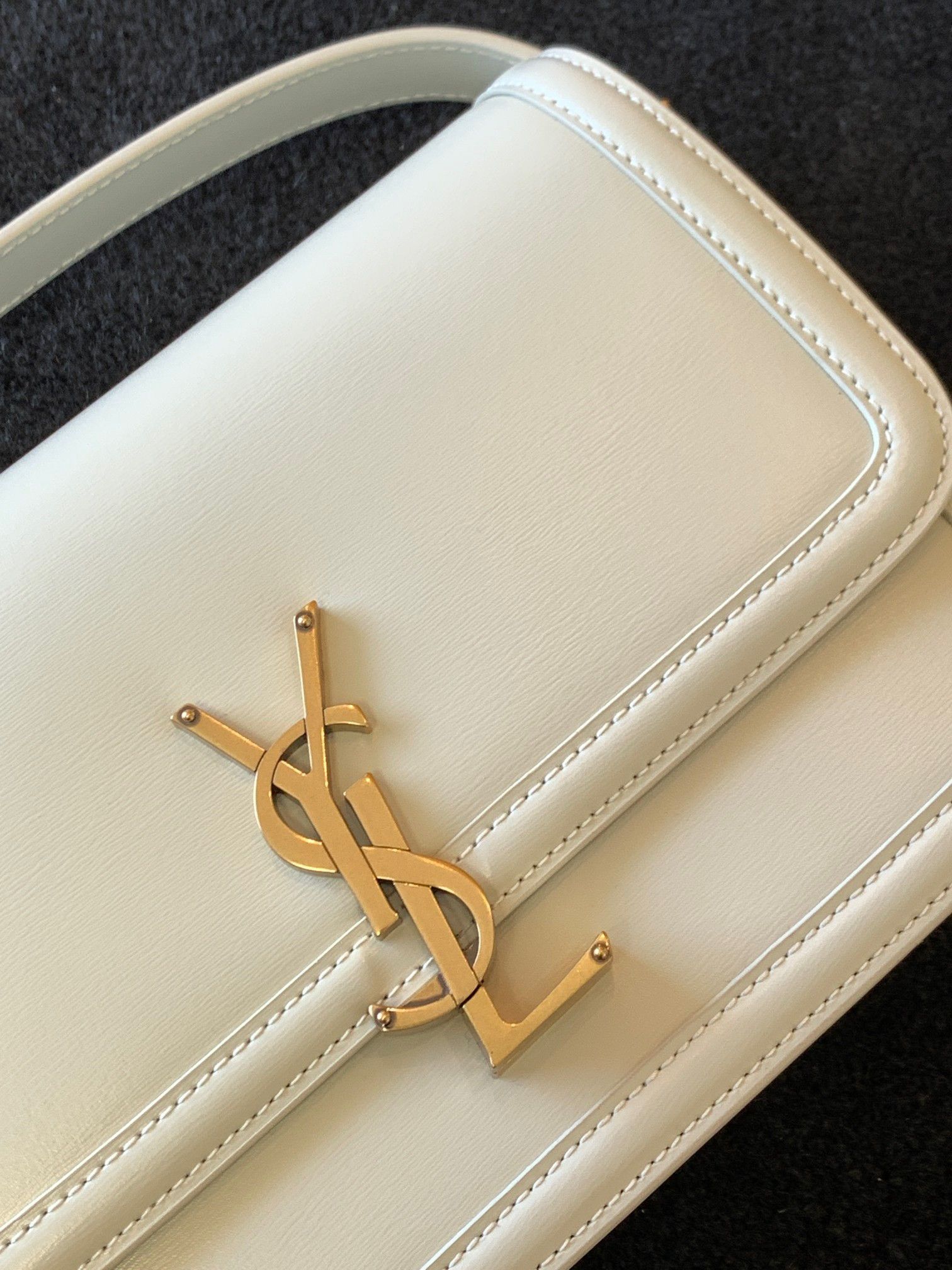 Saint Laurent Medium Solferino Bag In White Calfskin